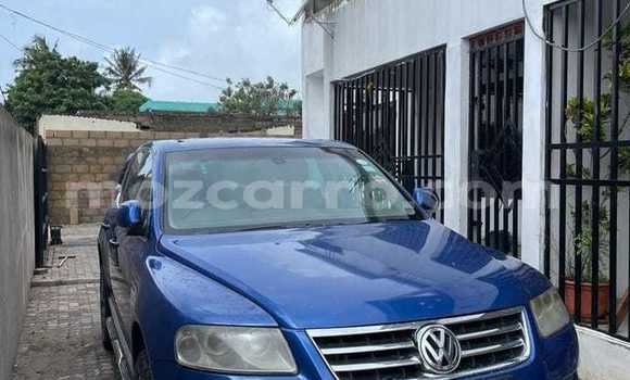 Nunua Ilio tumika Volkswagen Touareg Bluu Gari ndani ya Maputo nchini Maputo