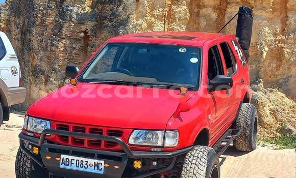 Comprar Usado Isuzu Wizard Vermelho Carro em Maputo em Maputo