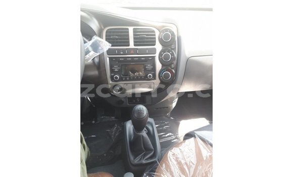 Comprar Importar Kia Carens Branco Carro em Import - Dubai em Cabo Delgado Comprar Importar Kia Carens Branco Carro em Import - Dubai em Cabo Delgado