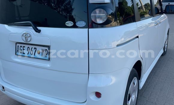 Tenga Tsaru Toyota Sienta Chena Mota in Maputo in Maputo Tenga Tsaru Toyota Sienta Chena Mota in Maputo in Maputo