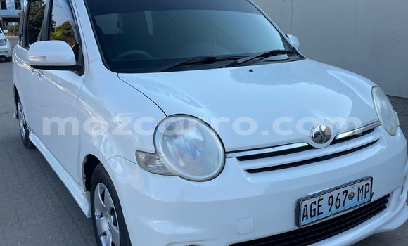 Tenga Tsaru Toyota Sienta Chena Mota in Maputo in Maputo Tenga Tsaru Toyota Sienta Chena Mota in Maputo in Maputo