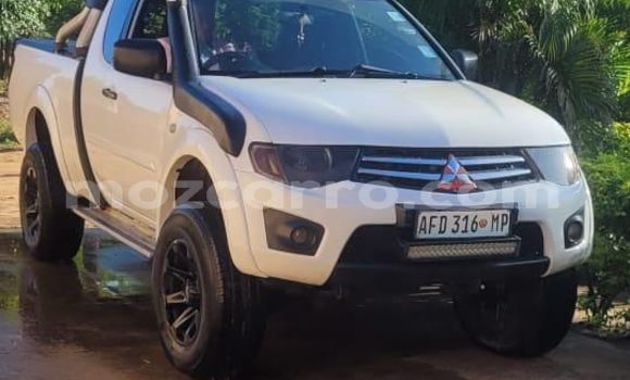 Buy Used Mitsubishi Triton Silver Car in Maputo in Maputo Buy Used Mitsubishi Triton Silver Car in Maputo in Maputo