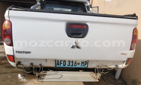 Buy Used Mitsubishi Triton Silver Car in Maputo in Maputo Buy Used Mitsubishi Triton Silver Car in Maputo in Maputo