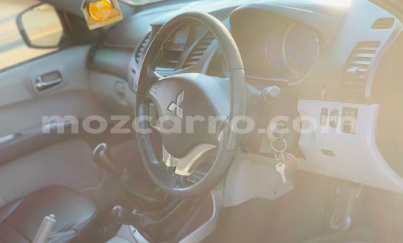 Comprar Usado Mitsubishi Triton De outros Carro em Maputo em Maputo Comprar Usado Mitsubishi Triton De outros Carro em Maputo em Maputo