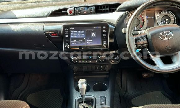 Comprar Novo Toyota Hilux Branco Carro em Maputo em Maputo Comprar Novo Toyota Hilux Branco Carro em Maputo em Maputo