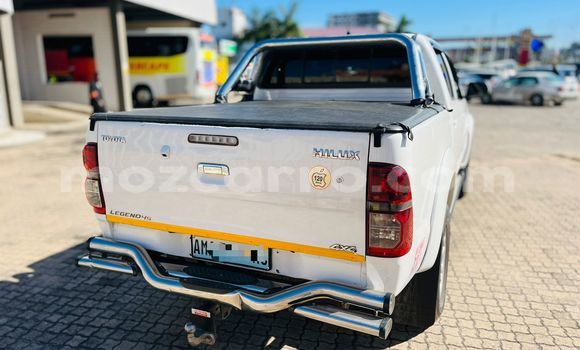 Nunua Ilio tumika Toyota Hilux Nyeupe Gari ndani ya Maputo nchini Maputo Nunua Ilio tumika Toyota Hilux Nyeupe Gari ndani ya Maputo nchini Maputo