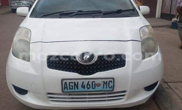 Buy Used Toyota Vitz White Car in Maputo in Maputo Buy Used Toyota Vitz White Car in Maputo in Maputo