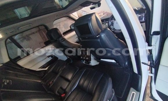 Nunua Ilio tumika Range Rover Range Rover Nyeupe Gari ndani ya Maputo nchini Maputo Nunua Ilio tumika Range Rover Range Rover Nyeupe Gari ndani ya Maputo nchini Maputo