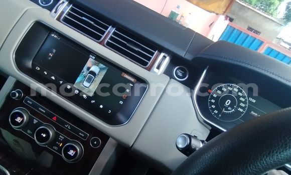 Nunua Ilio tumika Range Rover Range Rover Nyeupe Gari ndani ya Maputo nchini Maputo Nunua Ilio tumika Range Rover Range Rover Nyeupe Gari ndani ya Maputo nchini Maputo