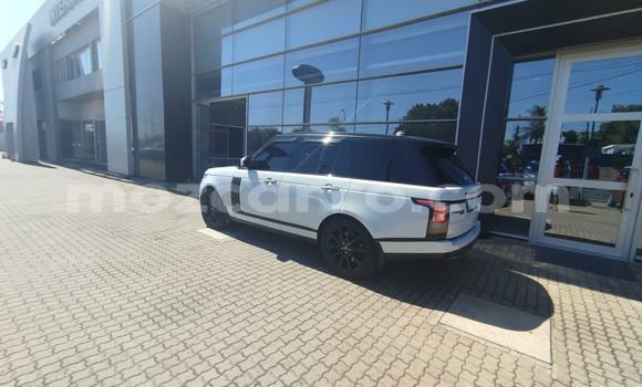 Nunua Ilio tumika Range Rover Range Rover Nyeupe Gari ndani ya Maputo nchini Maputo Nunua Ilio tumika Range Rover Range Rover Nyeupe Gari ndani ya Maputo nchini Maputo