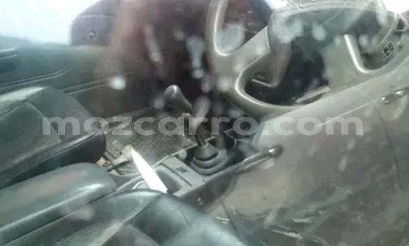 Nunua Ilio tumika Toyota Hilux Nyeupe Gari ndani ya Maputo nchini Maputo Nunua Ilio tumika Toyota Hilux Nyeupe Gari ndani ya Maputo nchini Maputo