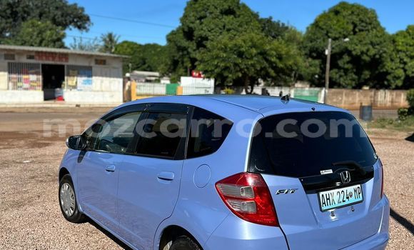 Buy Used Honda Fit Blue Car in Maputo in Maputo Buy Used Honda Fit Blue Car in Maputo in Maputo