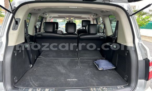 Nunua Ilio tumika Nissan Patrol Fedha Gari ndani ya Maputo nchini Maputo Nunua Ilio tumika Nissan Patrol Fedha Gari ndani ya Maputo nchini Maputo