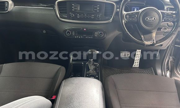 Buy Used Kia Sorento Silver Car in Maputo in Maputo Buy Used Kia Sorento Silver Car in Maputo in Maputo