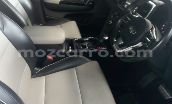 Nunua Ilio tumika Kia Sportage Nyeupe Gari ndani ya Maputo nchini Maputo Nunua Ilio tumika Kia Sportage Nyeupe Gari ndani ya Maputo nchini Maputo