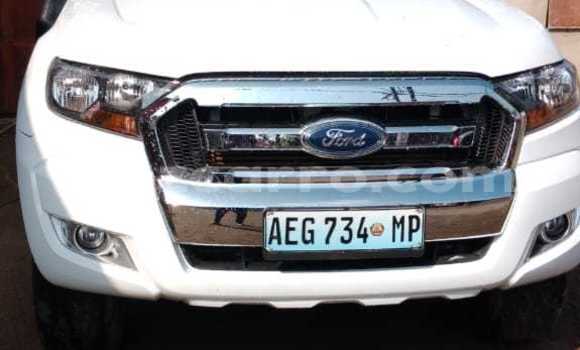 Tenga Tsaru Ford Ranger Chena Mota in Maputo in Maputo