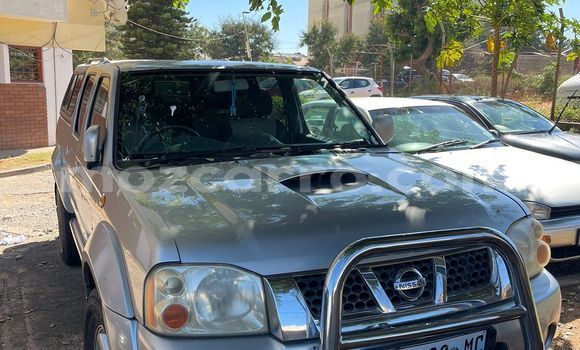 Tenga Tsaru Nissan Hardbody Zvimwe Mota in Maputo in Maputo