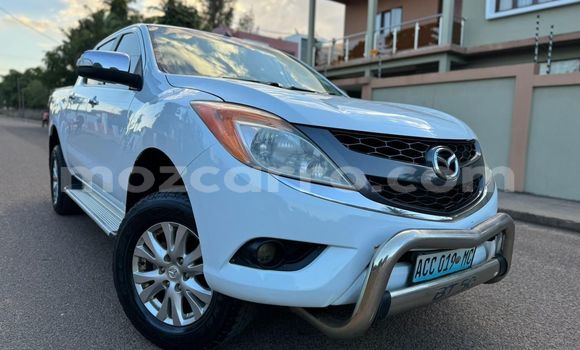 Tenga Tsaru Mazda BT-50 Chena Mota in Maputo in Maputo Tenga Tsaru Mazda BT-50 Chena Mota in Maputo in Maputo