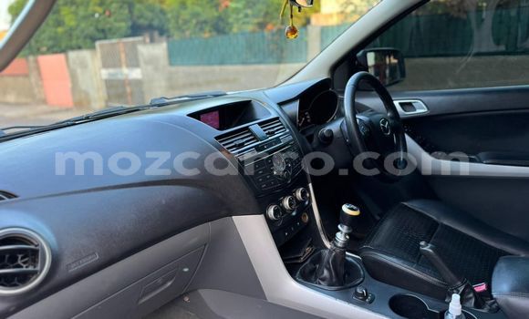 Tenga Tsaru Mazda BT-50 Chena Mota in Maputo in Maputo Tenga Tsaru Mazda BT-50 Chena Mota in Maputo in Maputo