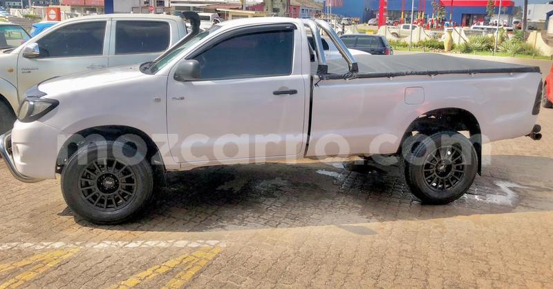 Big with watermark toyota hilux maputo maputo 24040