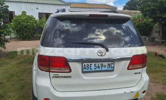 Comprar Usado Toyota Fortuner Branco Carro em Maputo em Maputo Comprar Usado Toyota Fortuner Branco Carro em Maputo em Maputo