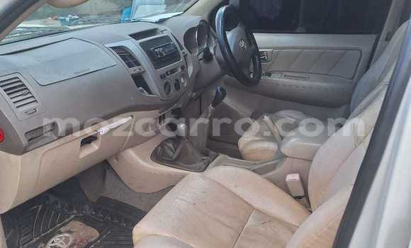 Comprar Usado Toyota Fortuner Branco Carro em Maputo em Maputo Comprar Usado Toyota Fortuner Branco Carro em Maputo em Maputo