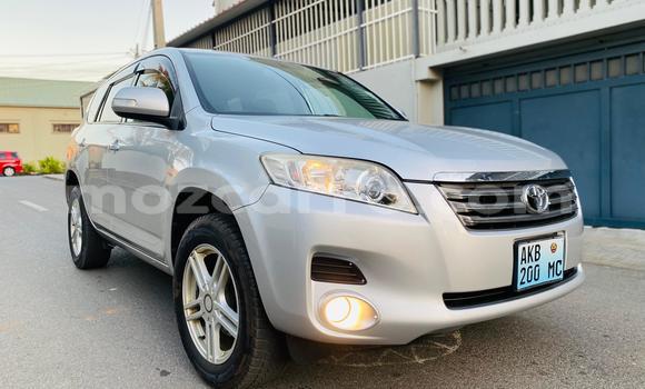 Nunua Ilio tumika Toyota Vanguard Fedha Gari ndani ya Maputo nchini Maputo