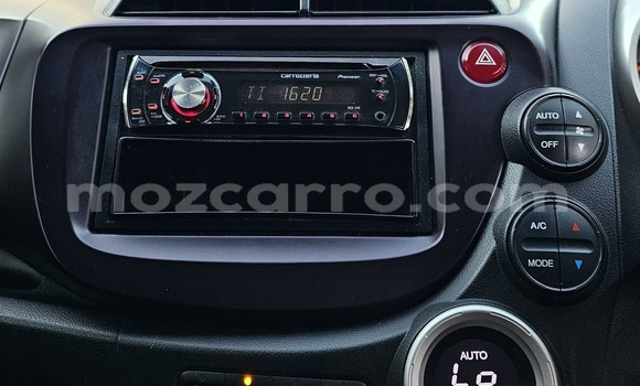 Nunua Ilio tumika Honda Fit Fedha Gari ndani ya Maputo nchini Maputo Nunua Ilio tumika Honda Fit Fedha Gari ndani ya Maputo nchini Maputo