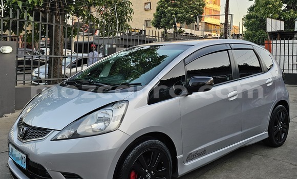 Nunua Ilio tumika Honda Fit Fedha Gari ndani ya Maputo nchini Maputo Nunua Ilio tumika Honda Fit Fedha Gari ndani ya Maputo nchini Maputo