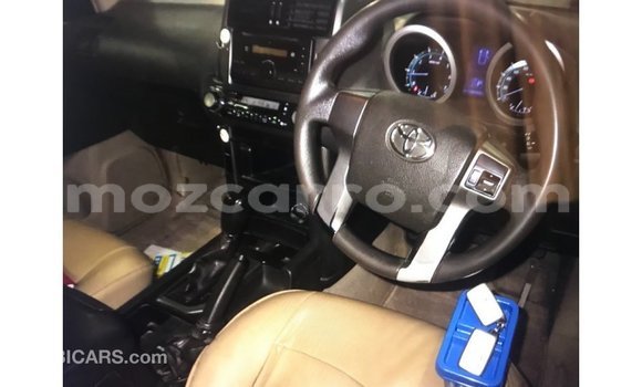 Comprar Importar Toyota Prado Branco Carro em Import - Dubai em Cabo Delgado Comprar Importar Toyota Prado Branco Carro em Import - Dubai em Cabo Delgado