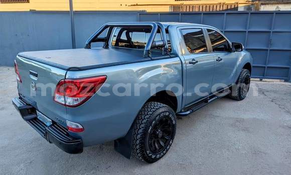 Comprar Usado Mazda BT-50 Azul Carro em Maputo em Maputo Comprar Usado Mazda BT-50 Azul Carro em Maputo em Maputo