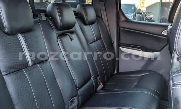 Comprar Usado Mazda BT-50 Azul Carro em Maputo em Maputo Comprar Usado Mazda BT-50 Azul Carro em Maputo em Maputo