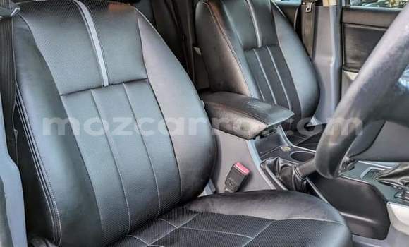 Comprar Usado Mazda BT-50 Azul Carro em Maputo em Maputo Comprar Usado Mazda BT-50 Azul Carro em Maputo em Maputo