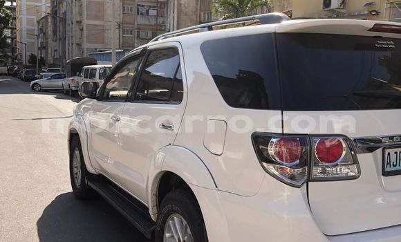Comprar Novo Toyota Fortuner Branco Carro em Maputo em Maputo Comprar Novo Toyota Fortuner Branco Carro em Maputo em Maputo