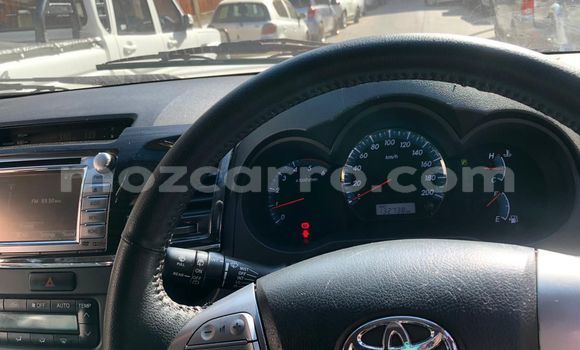 Comprar Novo Toyota Fortuner Branco Carro em Maputo em Maputo Comprar Novo Toyota Fortuner Branco Carro em Maputo em Maputo