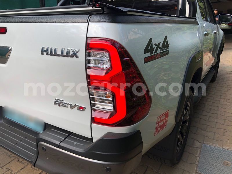 Big with watermark toyota hiluxe revo maputo maputo 24062