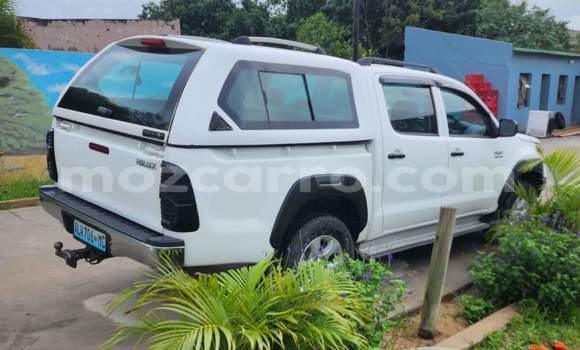 Comprar Usado Toyota Hilux Branco Carro em Maputo em Maputo Comprar Usado Toyota Hilux Branco Carro em Maputo em Maputo