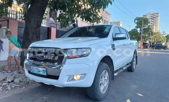 Buy Used Ford Ranchero White Car in Maputo in Maputo
