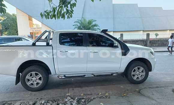 Comprar Usado Ford Ranchero Branco Carro em Maputo em Maputo Comprar Usado Ford Ranchero Branco Carro em Maputo em Maputo