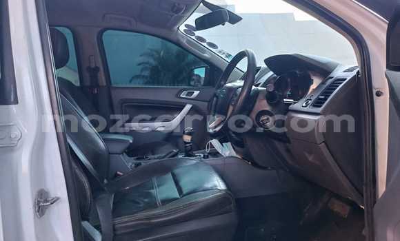Comprar Usado Ford Ranchero Branco Carro em Maputo em Maputo Comprar Usado Ford Ranchero Branco Carro em Maputo em Maputo