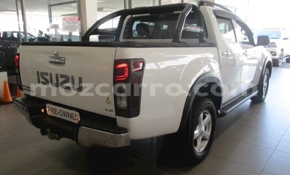 Tenga Tsaru Isuzu KB Chena Mota in Maputo in Maputo Tenga Tsaru Isuzu KB Chena Mota in Maputo in Maputo