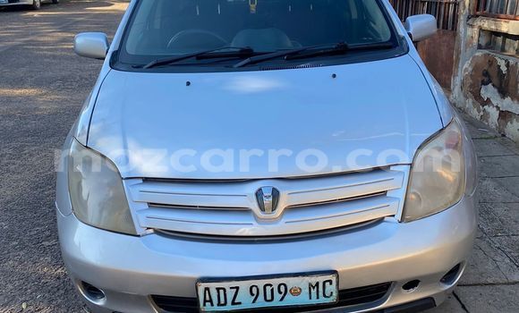 Comprar Usado Toyota IST Prata Carro em Maputo em Maputo Comprar Usado Toyota IST Prata Carro em Maputo em Maputo