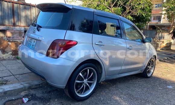 Comprar Usado Toyota IST Prata Carro em Maputo em Maputo Comprar Usado Toyota IST Prata Carro em Maputo em Maputo