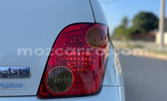 Comprar Usado Toyota IST Branco Carro em Maputo em Maputo Comprar Usado Toyota IST Branco Carro em Maputo em Maputo
