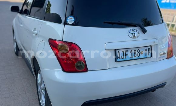 Comprar Usado Toyota IST Branco Carro em Maputo em Maputo Comprar Usado Toyota IST Branco Carro em Maputo em Maputo