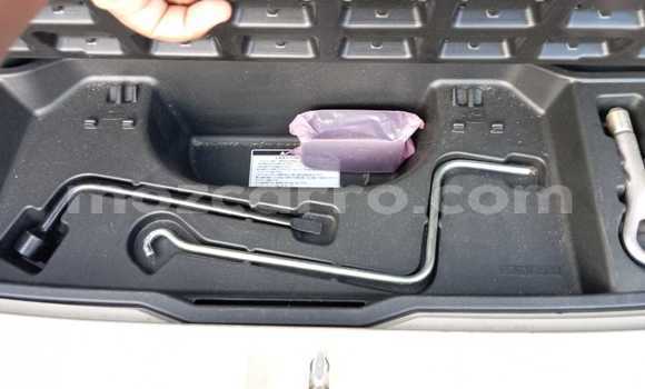 Comprar Novo Toyota Sienta Prata Carro em Maputo em Maputo Comprar Novo Toyota Sienta Prata Carro em Maputo em Maputo