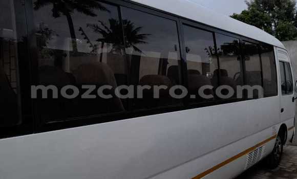 Comprar Usado Toyota Coaster Branco Carro em Maputo em Maputo Comprar Usado Toyota Coaster Branco Carro em Maputo em Maputo