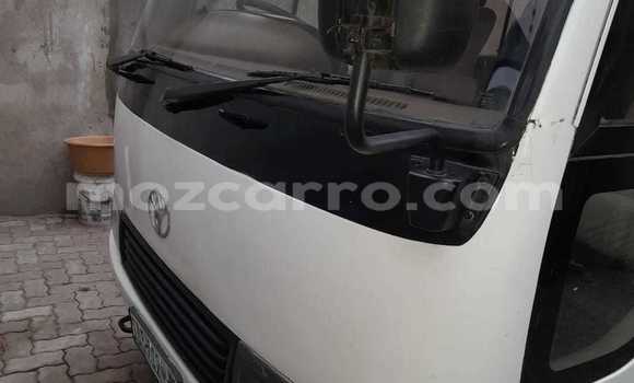 Comprar Usado Toyota Coaster Branco Carro em Maputo em Maputo Comprar Usado Toyota Coaster Branco Carro em Maputo em Maputo