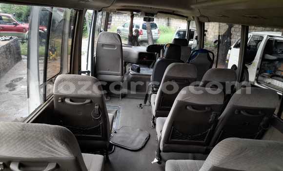 Comprar Usado Toyota Coaster Branco Carro em Maputo em Maputo Comprar Usado Toyota Coaster Branco Carro em Maputo em Maputo