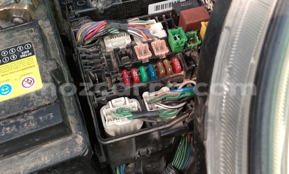 Comprar Usado Toyota Vitz Azul Carro em Maputo em Maputo Comprar Usado Toyota Vitz Azul Carro em Maputo em Maputo